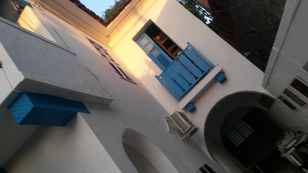 Orient Express Santa Teresa Hostel *